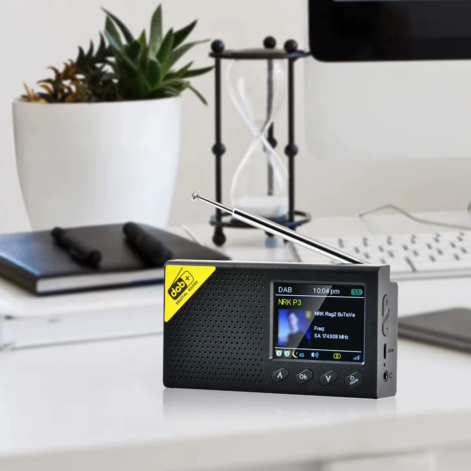 Digital DAB & FM Radio with BT, Portable Digital Radio Rechargeable Wireless DAB+FM Receiver with Stereo Speaker Sound System