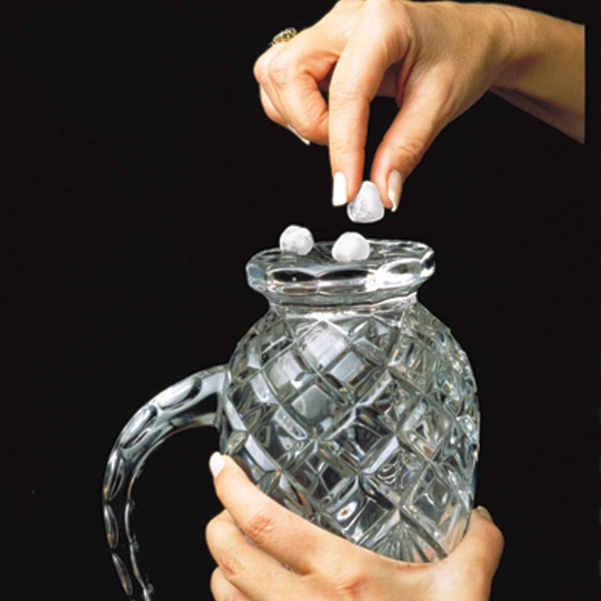 66111 Museum Wax, Clear